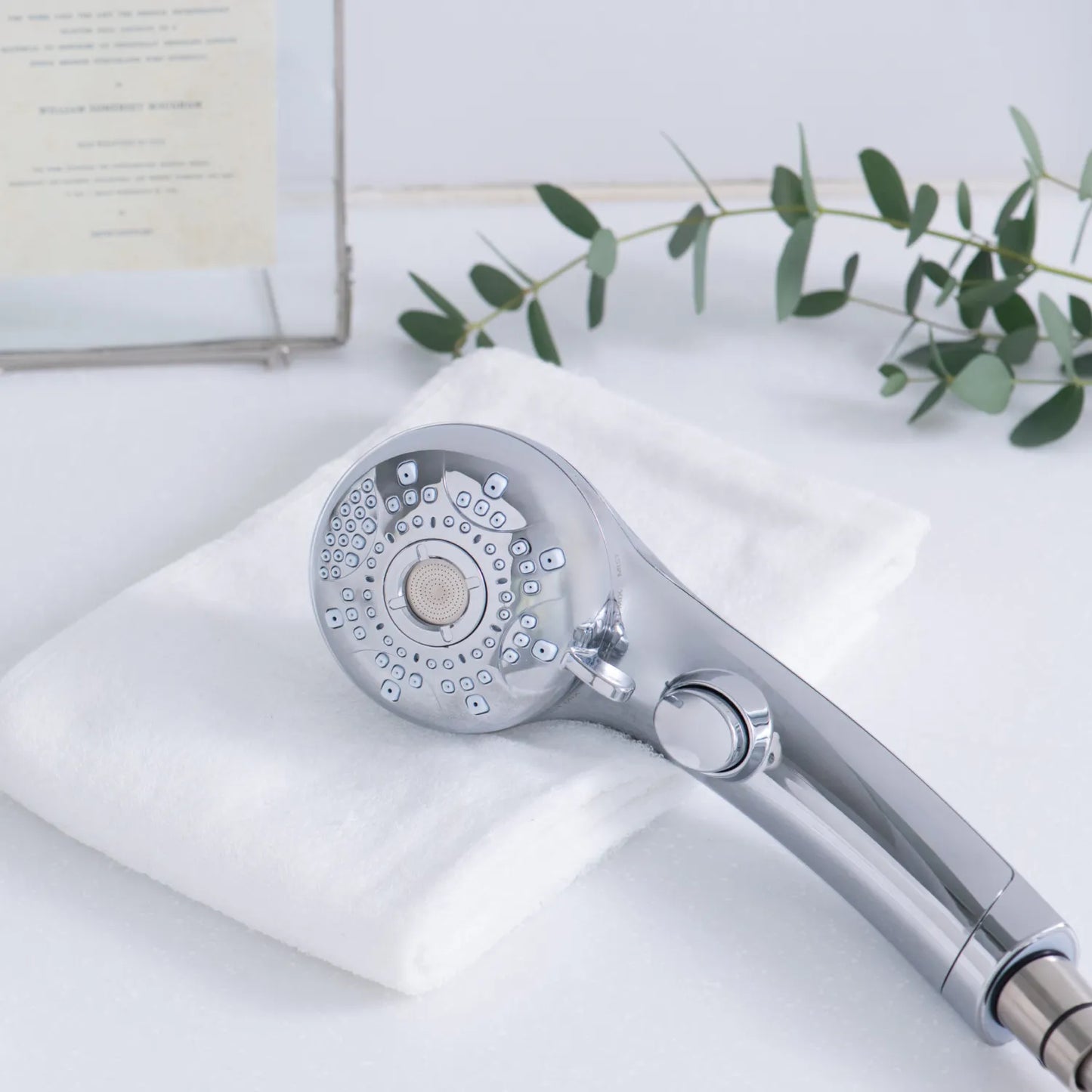 【大量ナノバブルで、毛穴奥までクリアに洗浄】プレミアムビューティ モイストバブル